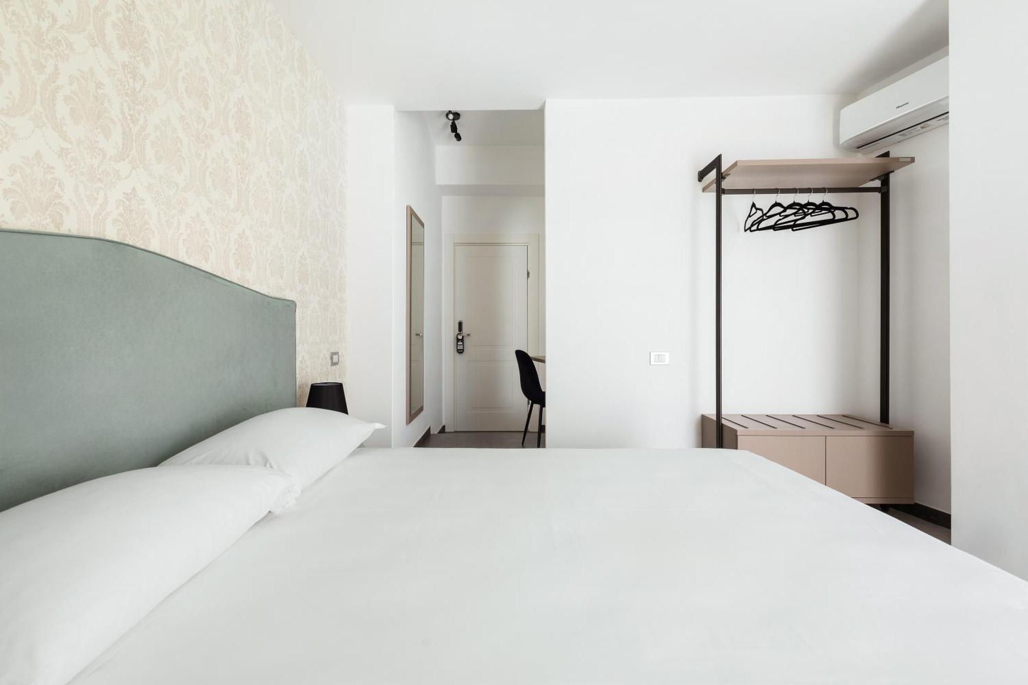 Adelante Rooms San Giovanni 罗马 外观 照片